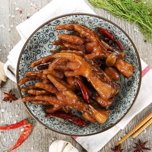 Замороженный куриный стейк с белыми перьями, 1кг/мешок