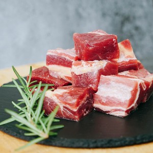 500g замороженной говядины с грудинкой