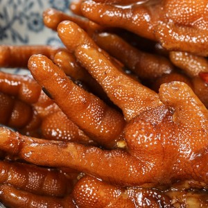 Замороженный куриный стейк с белыми перьями, 1кг/мешок