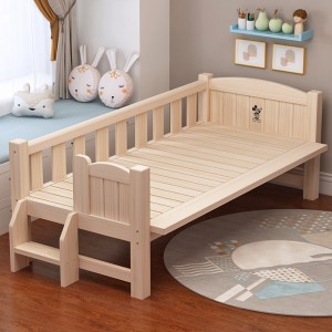 Solid wood crib with guardrail