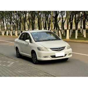Модель SDI 2006 1.3L вручную