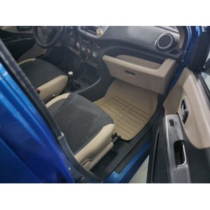 Модель Auto 2009 1.0L Luxury с ручным управлением